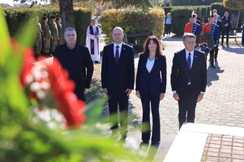 Vijenci i svijeće i u Osijeku