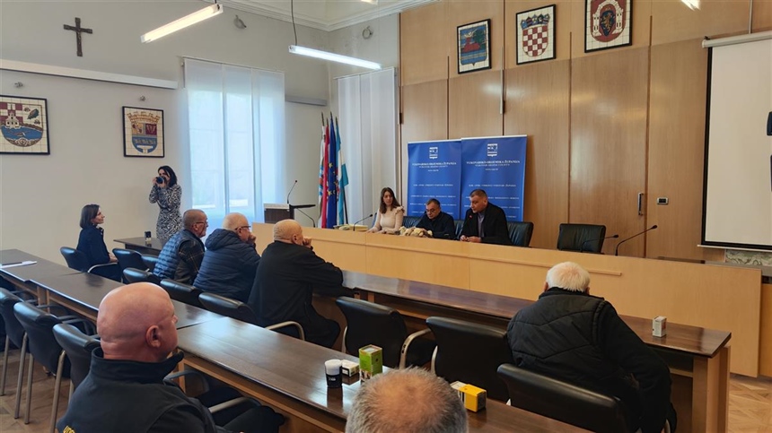 Vukovarsko-srijemska županija dodijelila više od 30 tisuća eura braniteljskim i stradalničkim udrugama