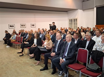 Ministarstvo ulaže u budućnost Vukovara: 100.000 eura za vrtiće i igrališta
