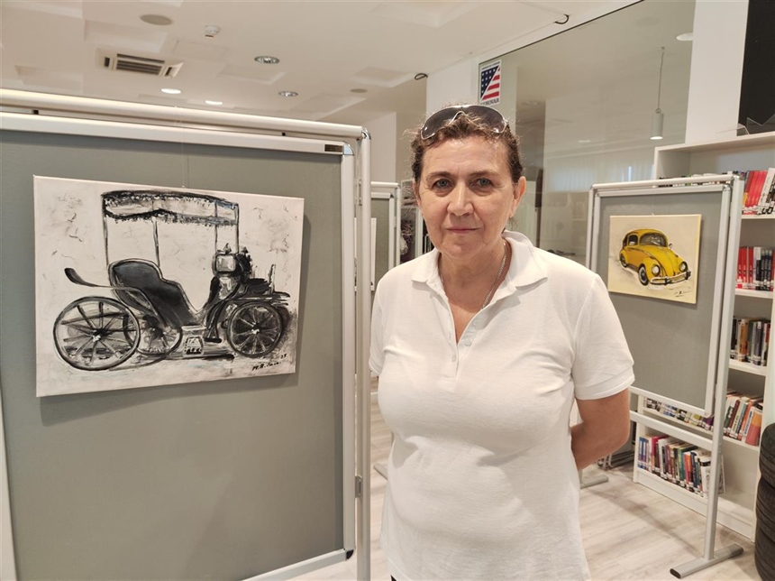 U Vukovru otvorena izložba slika starih automobila