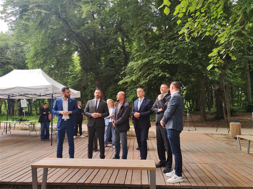 Ministar turizma i sporta obišao novi Adrenalinski park u Adici i Gradski stadion u Vukovaru