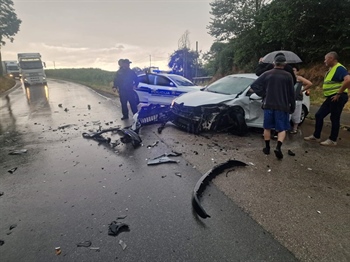 U jučerašnjim prometnim nesrećama ozlijeđene četiri osobe, dvije teško