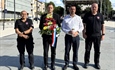 Izaslanstvo Grada Vukovara u Kninu položilo vijence i upalilo svijeće
