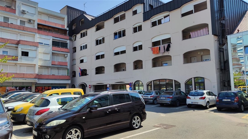 Kaos zbog besplatnog parkiranja u Osijeku trebao bi završiti do kraja godine
