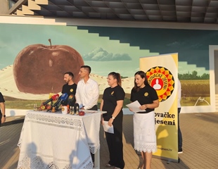 "Jesen rumeni’ jabuka“ – Predstavljen program 60. jubilarnih...