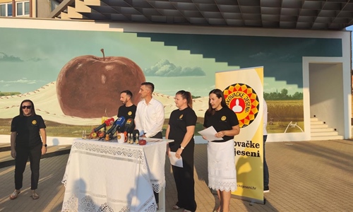 "Jesen rumeni’ jabuka“ – Predstavljen program 60. jubilarnih...