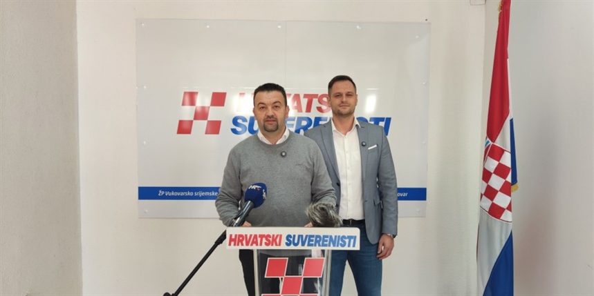 Hrvatski suverenisti osuđuju uklanjanje povijesnog hrvatskog grba s prvim bijelim poljem sa spomenika u Bleiburgu