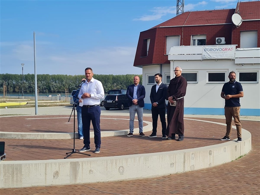 Otvoren 21. Vukovarski veslački maraton