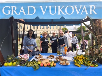 U sklopu XI. Dana obrtništva Vukovar održana manifestacija " Okusi Hrvatske "