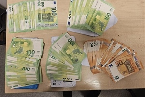 Na granici kod Županje spriječeno krijumčarenje 74.500 eura