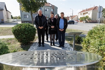Savjet za branitelje Grada Vukovara obilježio godišnjicu smrti Petra Kačića, hrvatskog branitelja i heroja Domovinskog rata.