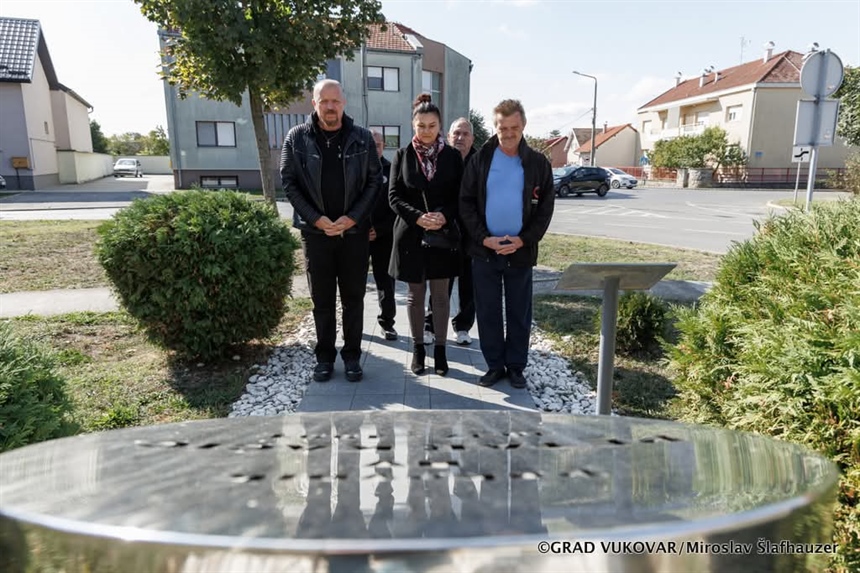 Savjet za branitelje Grada Vukovara obilježio godišnjicu smrti Petra Kačića, hrvatskog branitelja i heroja Domovinskog rata.