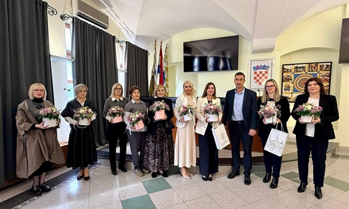 Učitelji oblikuju budućnost: Vinkovci obilježili Svjetski dan učitelja