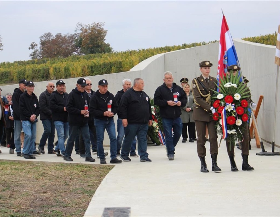 Obilježena 34. godišnjica stradanja Lovašana u minskom polju