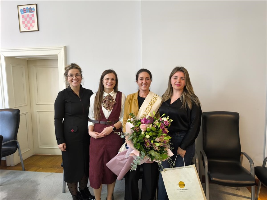 U Palači Srijem u Vukovaru upriličen svečani prijem Aleksandre Zajac iz Iloka, najuzornije hrvatske seoske žene 2025.