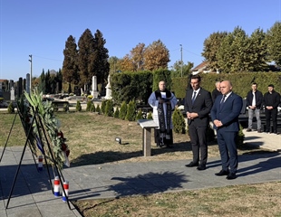 Vinkovci odali počast poginulim braniteljima i osnivačima Vinkovačkih...