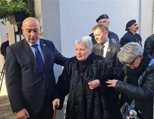 Obitelj Jean-Michel Nicoliera stigla na Memorijalno groblje