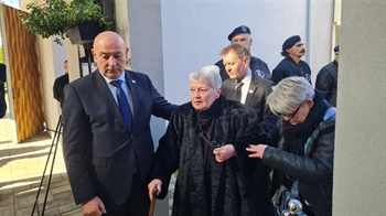 Obitelj Jean-Michel Nicoliera stigla na Memorijalno groblje