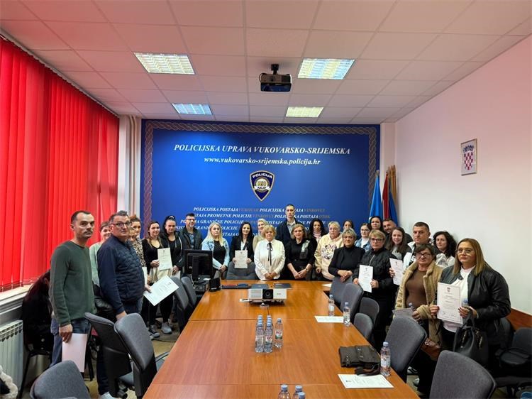 Održana svečana prisega osoba koje su primljene u hrvatsko državljanstvo