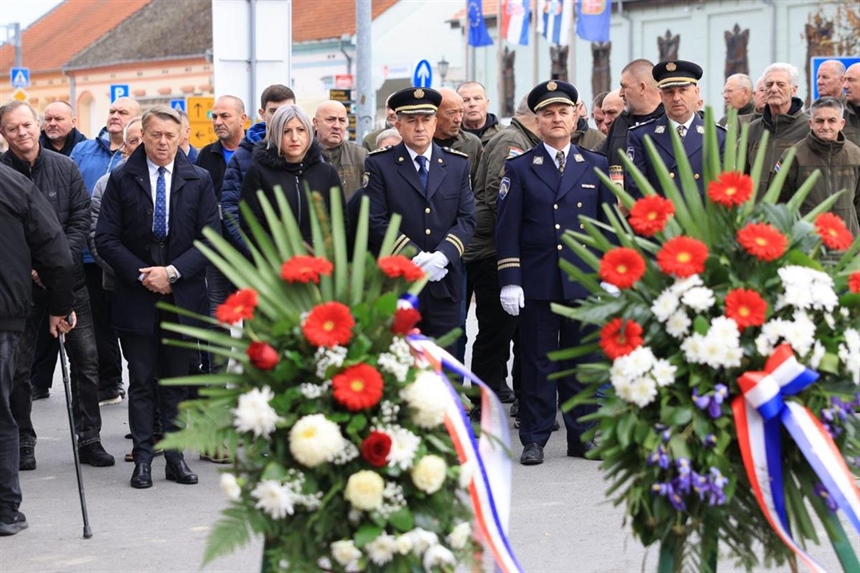 Obilježena 34. godišnjica raketiranja Bizovca u kojemu je poginulo sedam osoba, među njima i 11-godišnje dijete