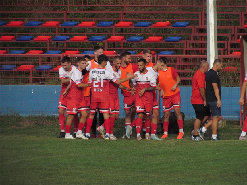 Vuteks Sloga - Radnički (D) 1:1