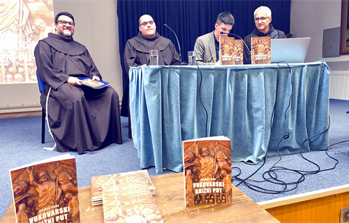 Molitvenik za sve Vukovarce i one koji ga nose u srcu