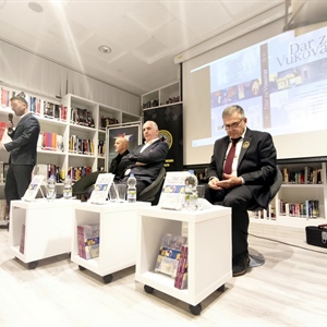 Poetski poklon gradu heroju uoči Dana sjećanja