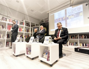 Poetski poklon gradu heroju uoči Dana sjećanja