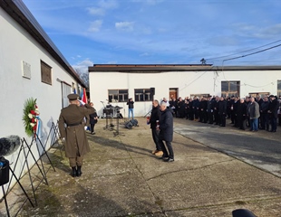 Odana počast ubijenima u logoru na Veleprometu