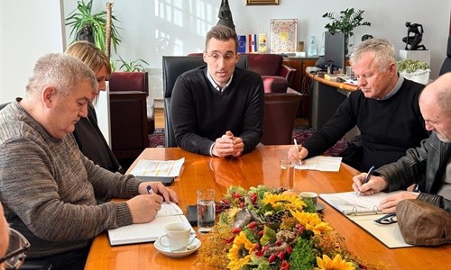 Vinkovci podigli cenzus: Božićnice stižu za više od 3.300 umirovljenika