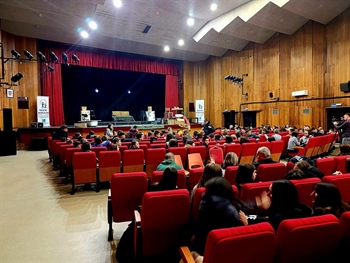 Županja ustala protiv ovisnosti: Osječki „Zmajevi koji ne lete“ rasplakali i upozorili mlade