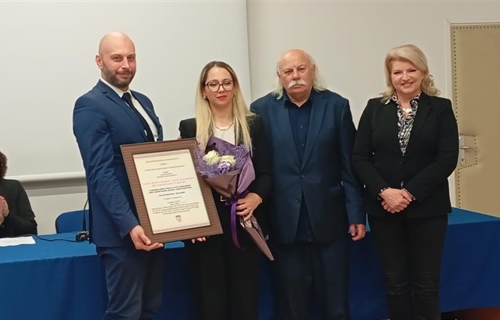 Hrvatski radio Vukovar dobio veliku zlatnu plaketu Da se ne zaboravi