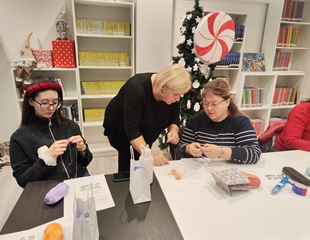 Heklaju hobotnice za djecu u rodilištu