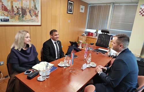 Britanski veleposlanik Javed Patel boravi u službenom posjetu Vukovaru