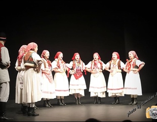 U Vinkovcima održan  24. Festival folklora „Robert Bajtal”