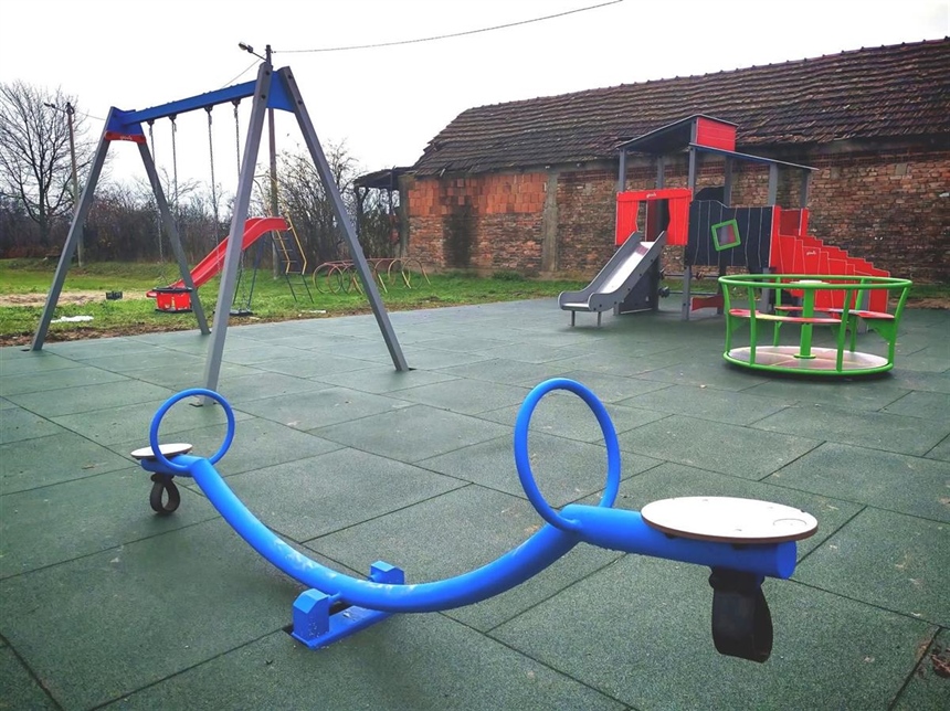 Završen projekt uređenja i opremanja dječjeg igrališta Svinjarevci