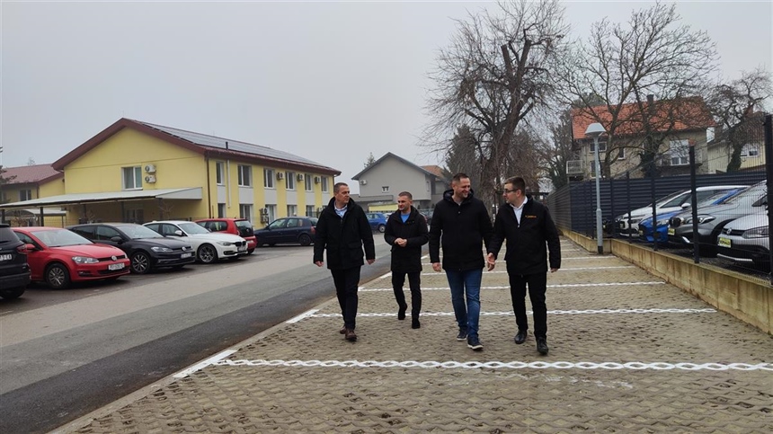 Novo parkiralište kraj Doma zdravlja: Vukovar dobio 13 novih mjesta, stiže i garaža u Županijskoj