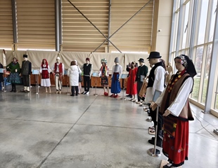 6. Izložba narodnih nošnji nacionalnih manjina Vukovarsko-srijemske...