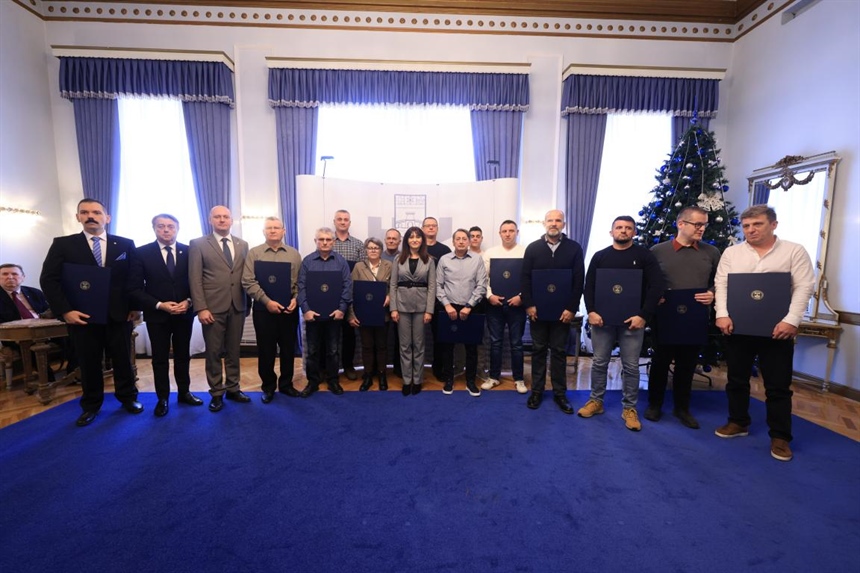 Osječko-baranjska županija nagradila najhumanije: Od heroja s Drave do darivatelja krvi