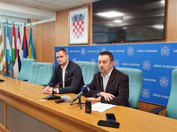 Pavliček o Ekonomskoj školi: ”Bačeno je tri milijuna eura. Građani danas plaćaju cijenu megalomanskih promašaja bivše vlasti.”