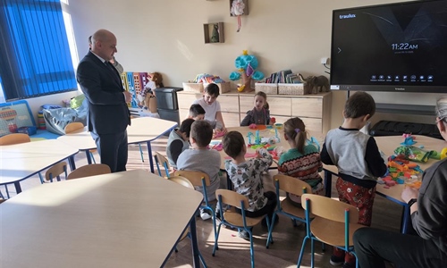 Župan Ivan Bosančić uručio paketiće udruzi  „Vukovarski leptirići“