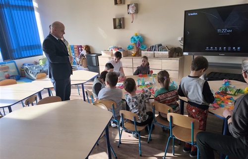 Župan Ivan Bosančić uručio paketiće udruzi  „Vukovarski leptirići“