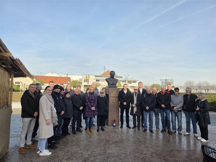 Vukovarski HDZ obilježio godišnjicu smrti dr.Franje Tuđmana