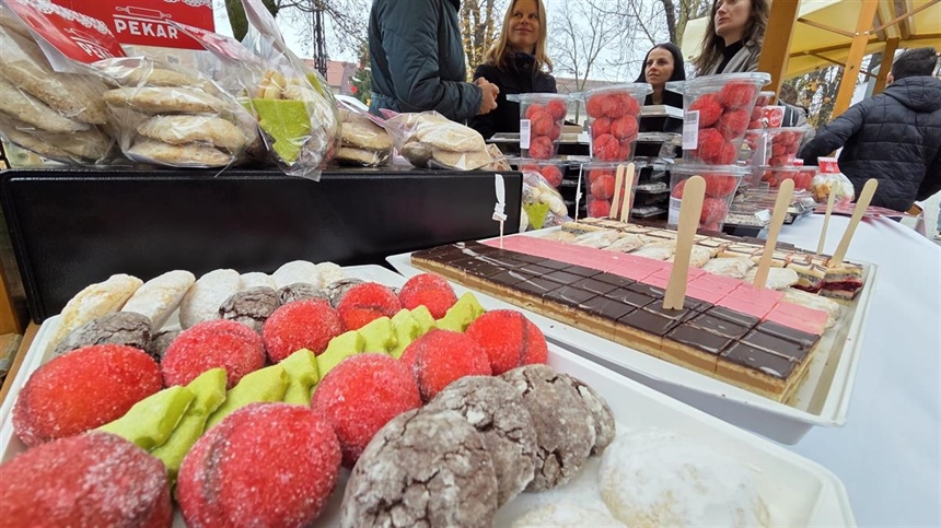 U Vinkovcima održan 2.Sajam kolača "SITNO-SLATKO"
