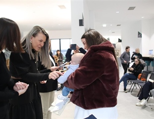 Novčane naknade i prigodni pokloni za vinkovačku novorođenčad