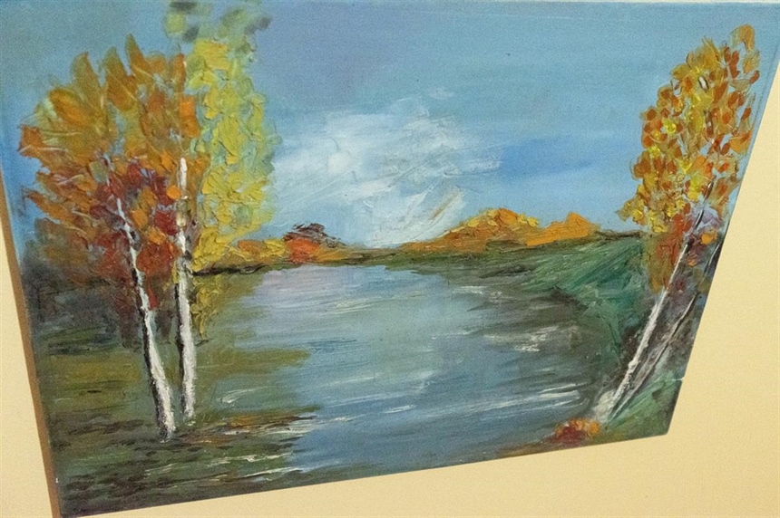 U Vinkovcima otvorena izložba slika umjetnika i djece