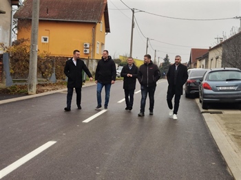 Gradonačelnik Vukovara obišao završene radove uređenja Ulice SR Njemačke