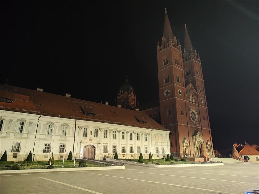 Počeo blagoslov obitelji u đakovačkoj Župi Svih svetih: U pomoć stigli svećenici iz Srbije