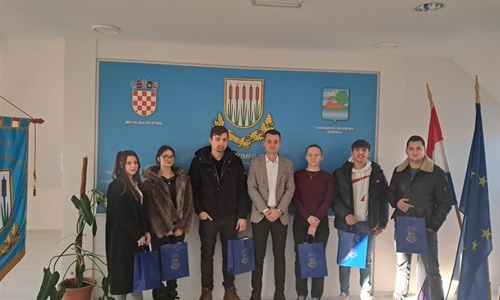 Općina Tompojevci dodijelila stipendije za devet studenata