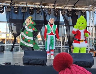 Veselo i razigrano u Vukovaru dočekana dječja Nova godina